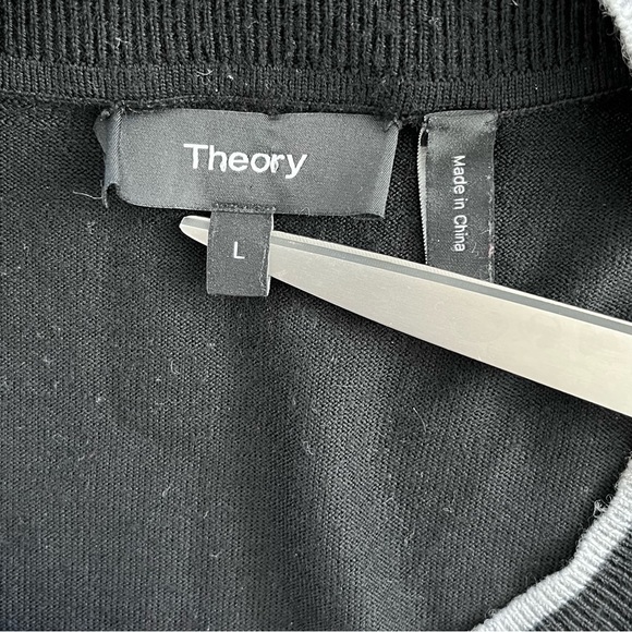 THEORY Men’s Merino Wool Crewneck Sweater Size L Black Gray Pullover - Picture 6 of 8